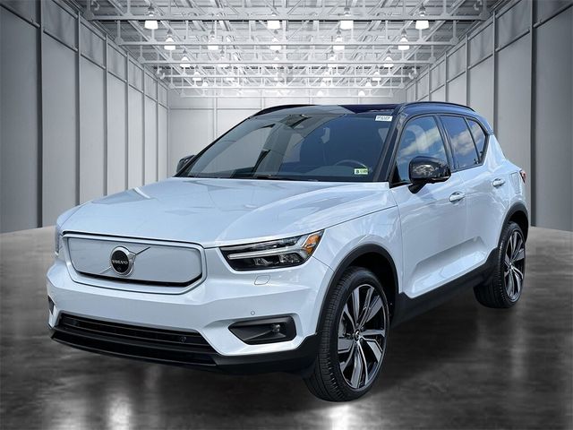 2021 Volvo XC40 Base