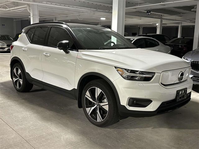 2021 Volvo XC40 Base