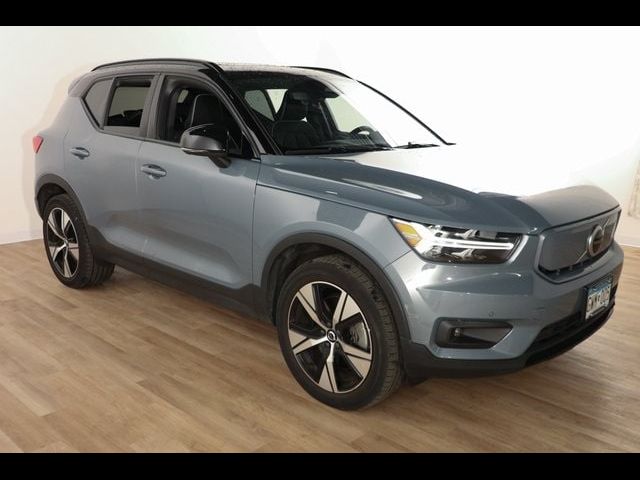 2021 Volvo XC40 Base