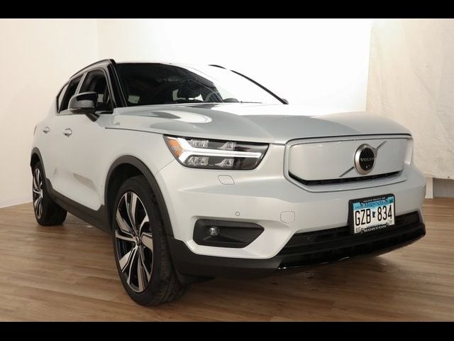 2021 Volvo XC40 Base