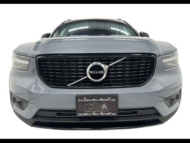 2021 Volvo XC40 R-Design