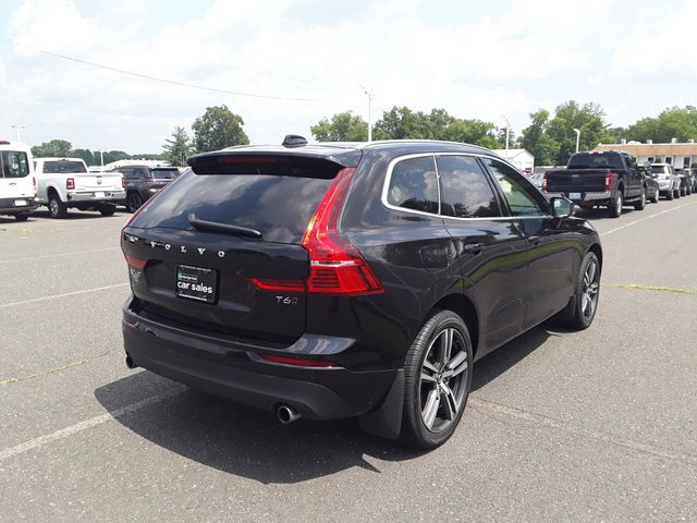 2021 Volvo XC60 Momentum