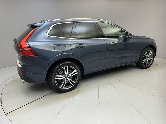 2021 Volvo XC60 Momentum