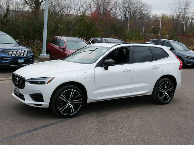 2021 Volvo XC60 R-Design