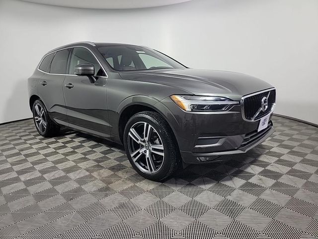 2021 Volvo XC60 Momentum