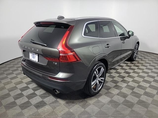 2021 Volvo XC60 Momentum