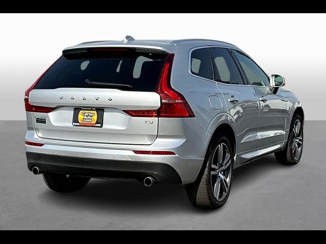 2021 Volvo XC60 Momentum