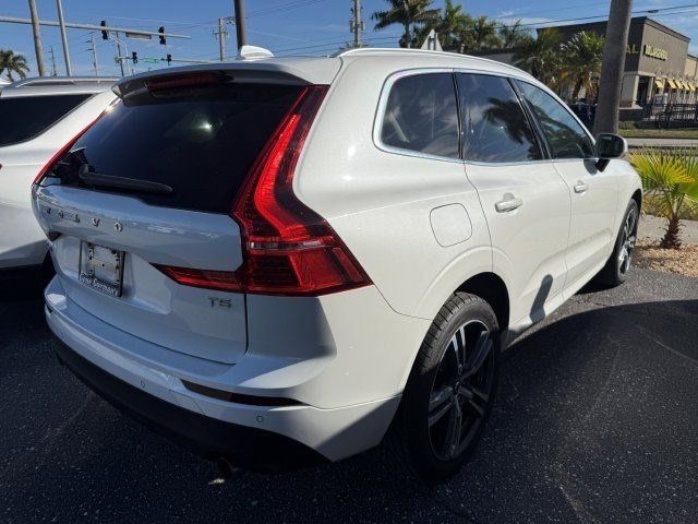 2021 Volvo XC60 Momentum