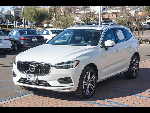 2021 Volvo XC60 Momentum