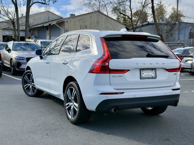 2021 Volvo XC60 Momentum