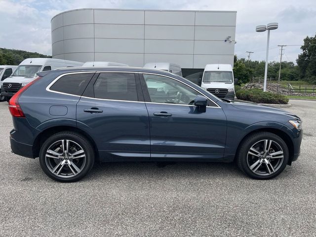 2021 Volvo XC60 Momentum