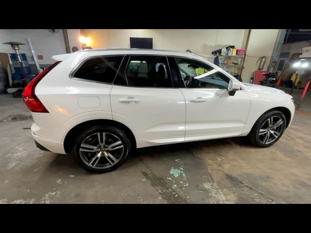 2021 Volvo XC60 Momentum