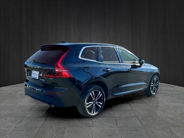 2021 Volvo XC60 Momentum