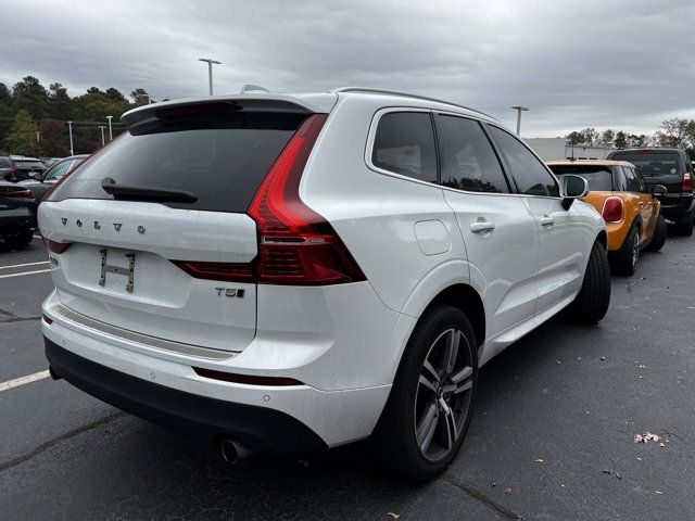 2021 Volvo XC60 Momentum