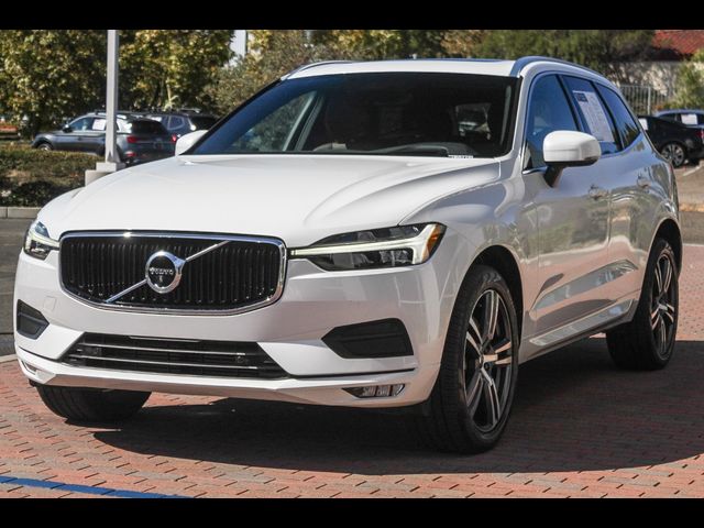 2021 Volvo XC60 Momentum