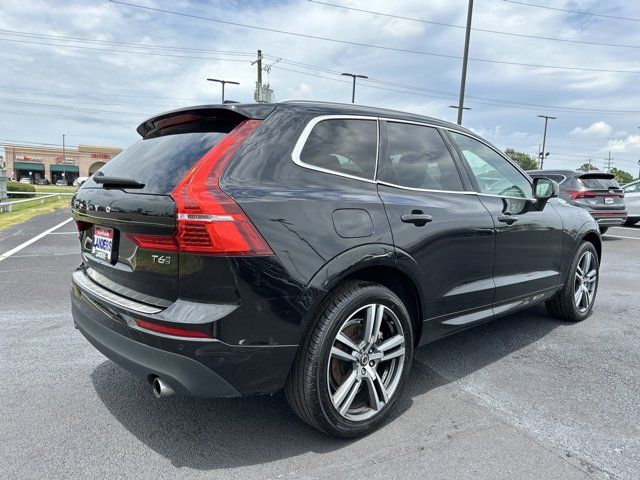 2021 Volvo XC60 Momentum