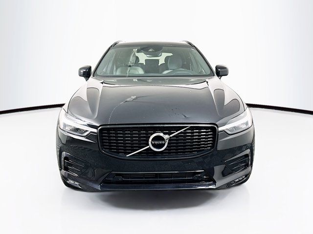 2021 Volvo XC60 R-Design