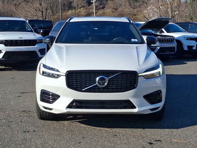 2021 Volvo XC60 R-Design