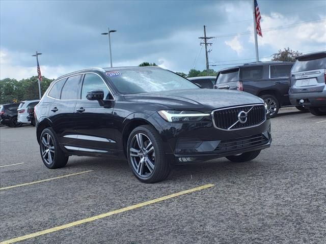 2021 Volvo XC60 Momentum