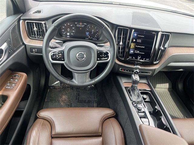 2021 Volvo XC60 Inscription