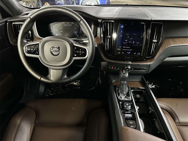 2021 Volvo XC60 Inscription