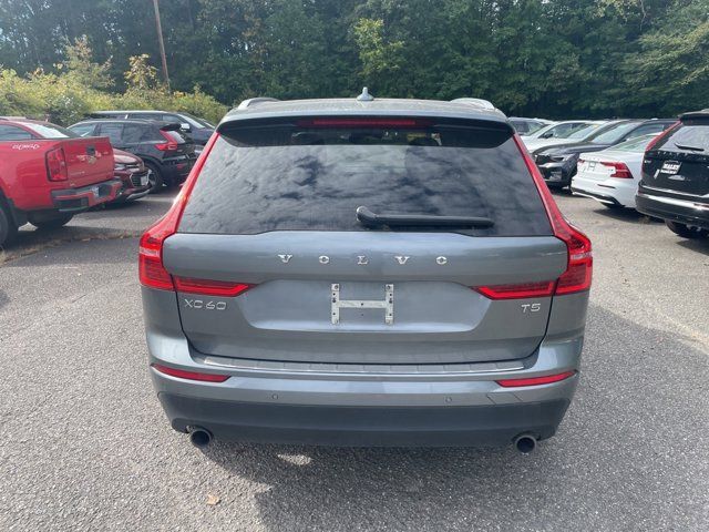 2021 Volvo XC60 Momentum