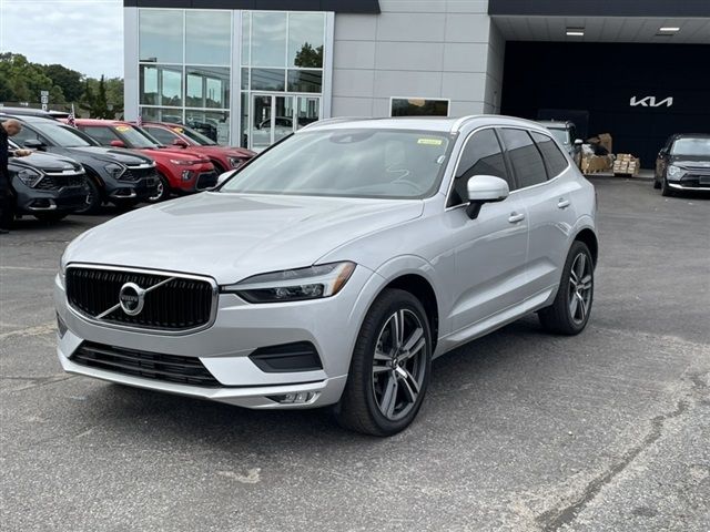 2021 Volvo XC60 Momentum