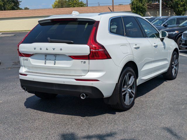 2021 Volvo XC60 Momentum