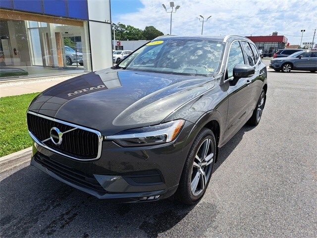 2021 Volvo XC60 Momentum