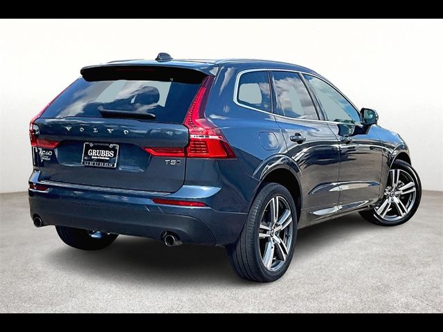 2021 Volvo XC60 Momentum