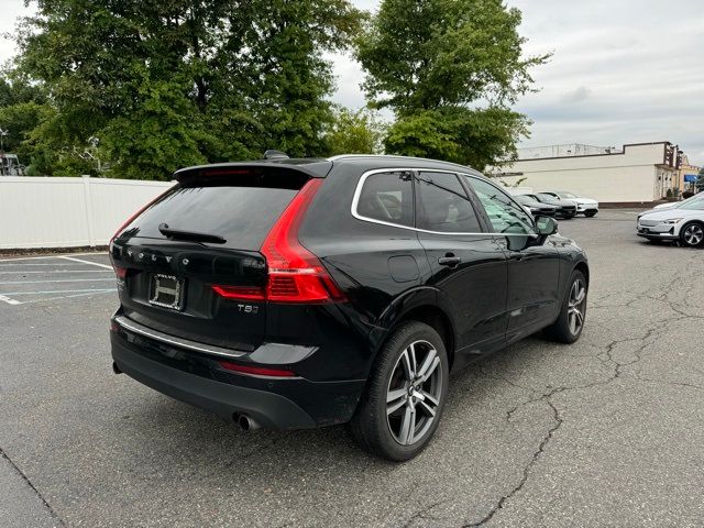 2021 Volvo XC60 Momentum