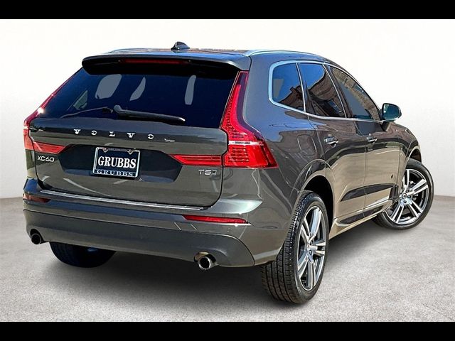 2021 Volvo XC60 Momentum