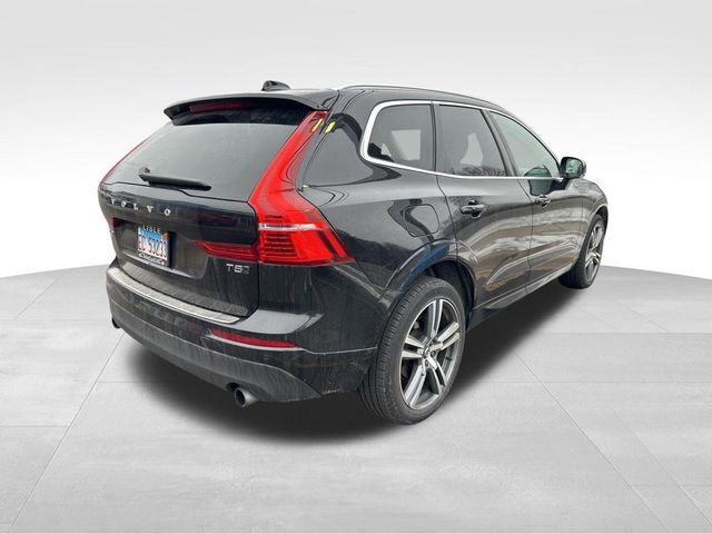 2021 Volvo XC60 Momentum