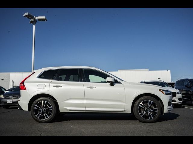 2021 Volvo XC60 Momentum