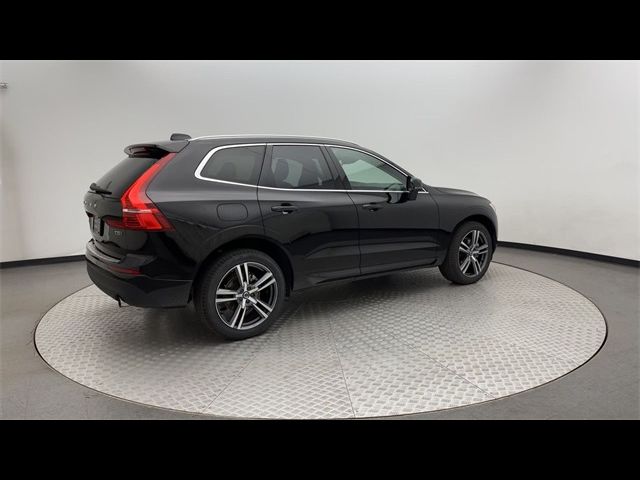 2021 Volvo XC60 Momentum