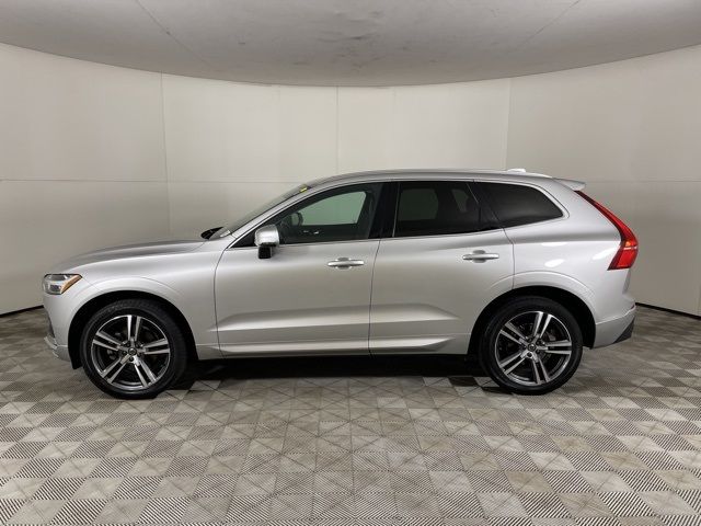 2021 Volvo XC60 Momentum