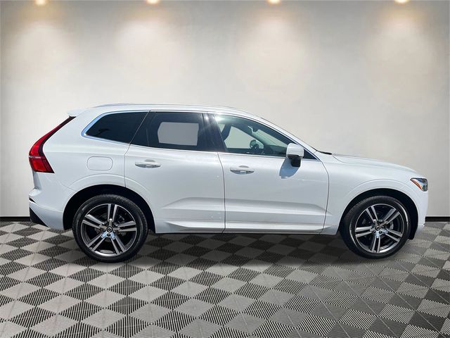 2021 Volvo XC60 Momentum