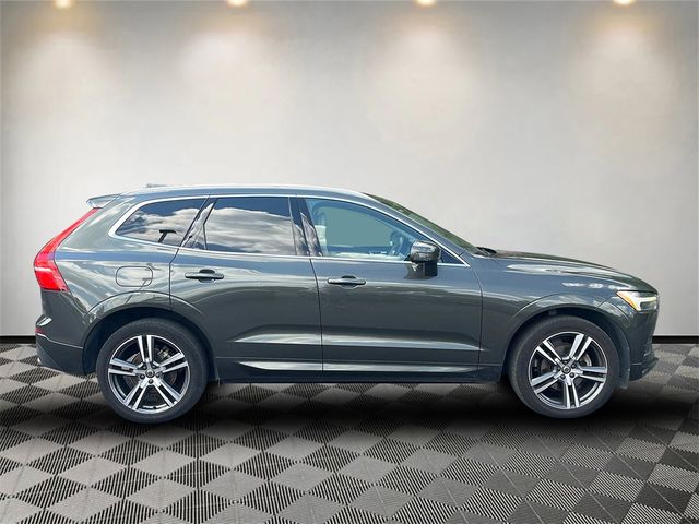 2021 Volvo XC60 Momentum