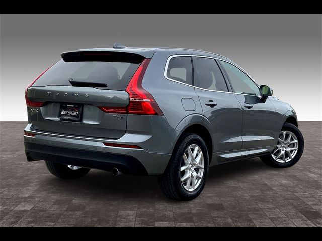 2021 Volvo XC60 Momentum