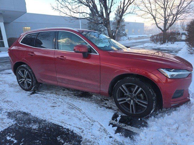 2021 Volvo XC60 Momentum