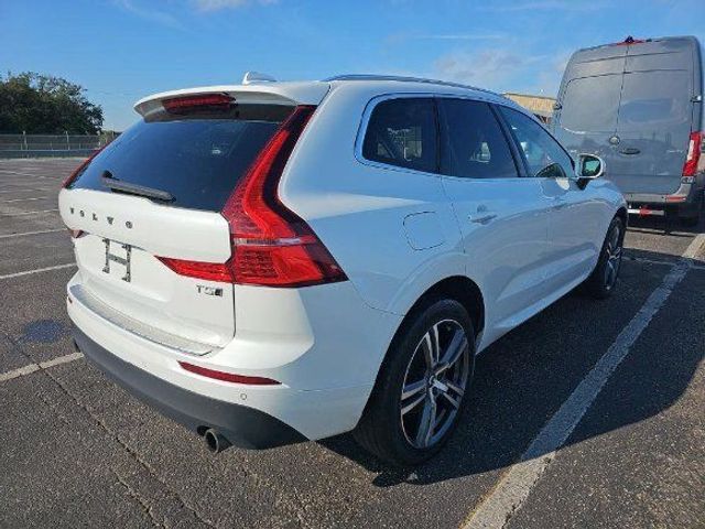 2021 Volvo XC60 Momentum