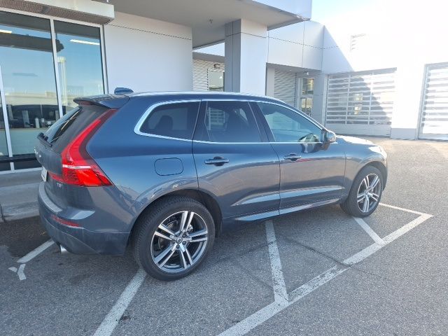 2021 Volvo XC60 Momentum