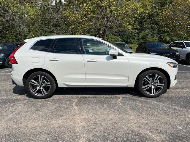 2021 Volvo XC60 Momentum