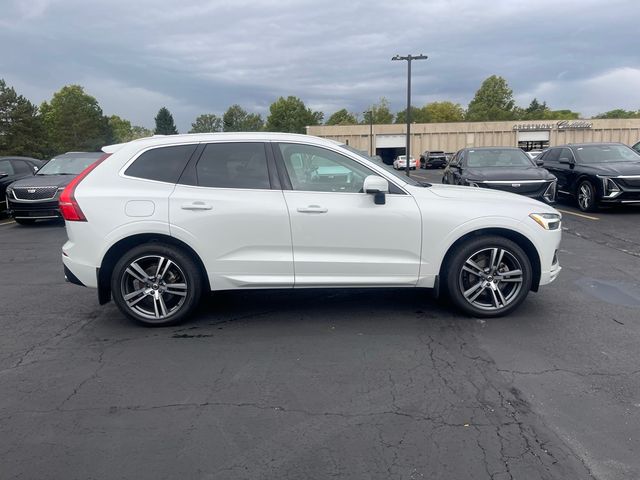 2021 Volvo XC60 Momentum