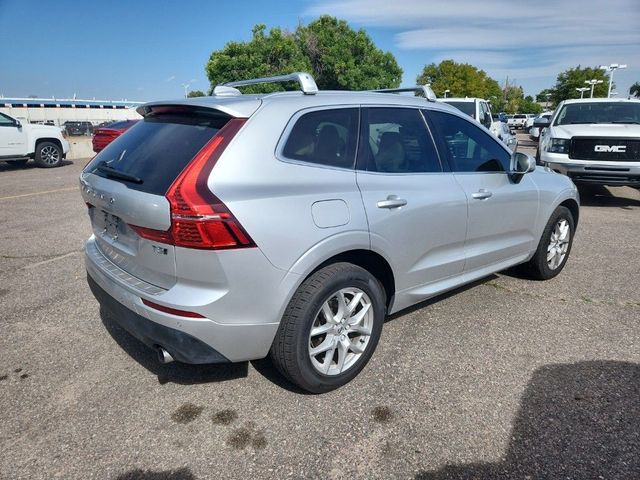 2021 Volvo XC60 Momentum