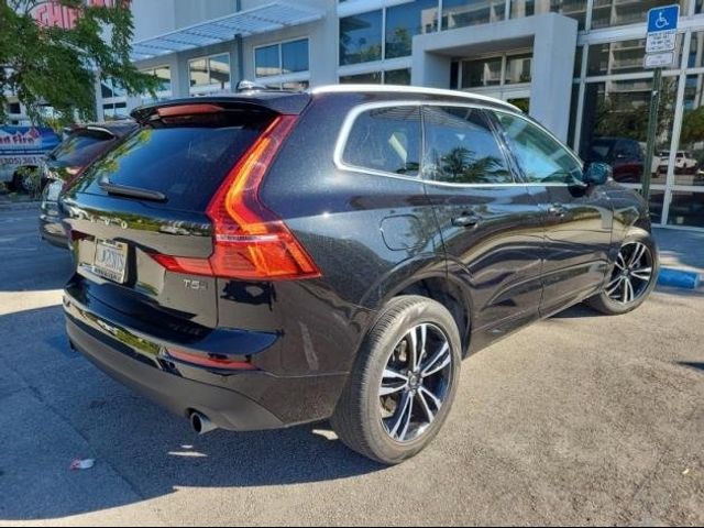 2021 Volvo XC60 Momentum