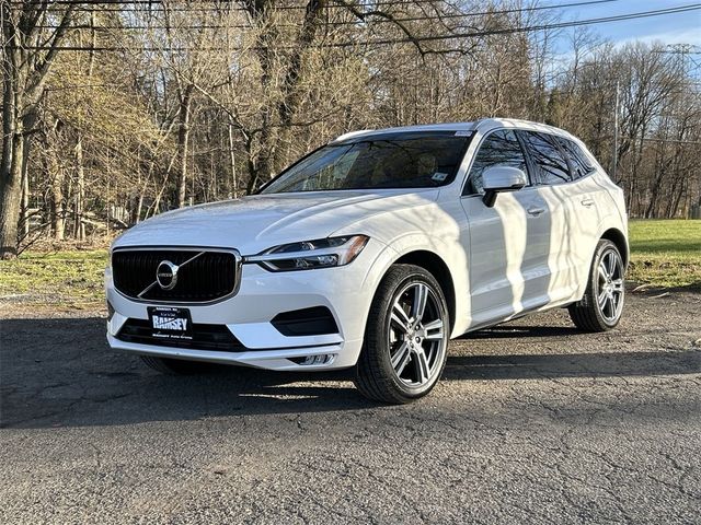 2021 Volvo XC60 Momentum