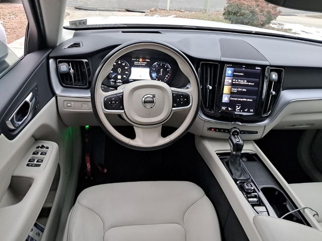 2021 Volvo XC60 Momentum