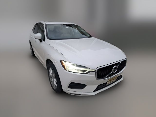 2021 Volvo XC60 Momentum