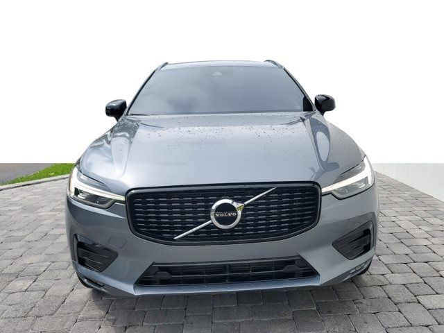 2021 Volvo XC60 R-Design